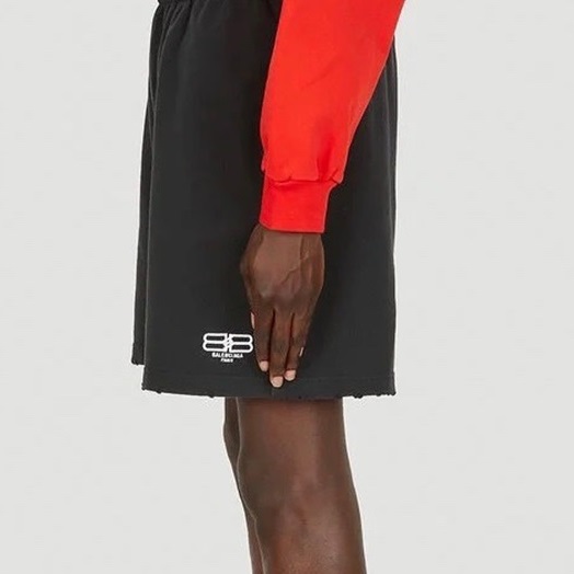 バレンシアガメンズグレーショートパンツa215