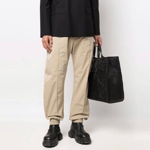 ボッテガヴェネタメンズベージュカジュアルパンツv57