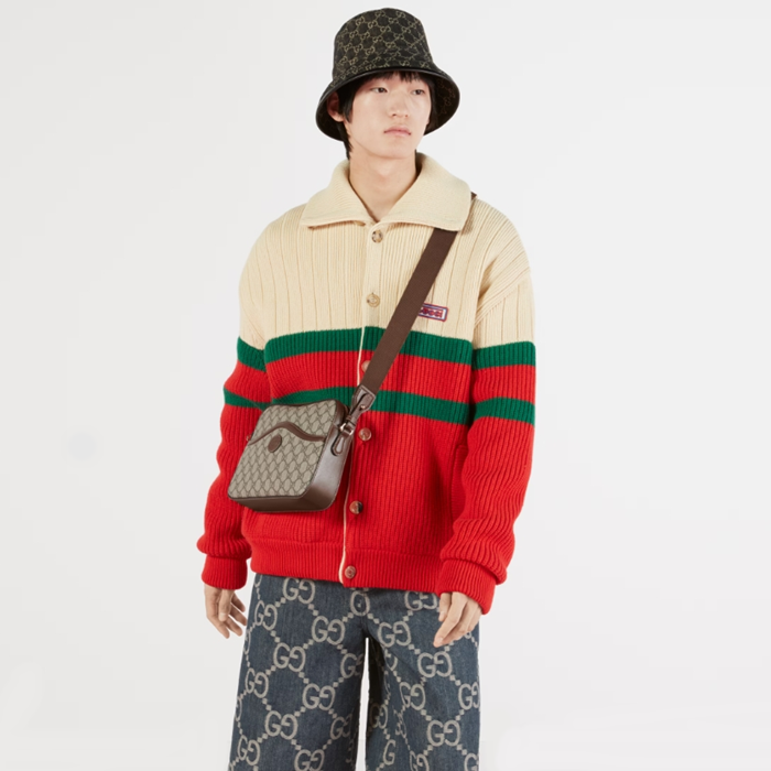 グッチメンズブラウンクロスバッグu427