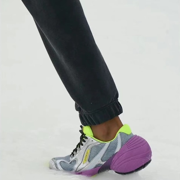 ジバンシィメンズパープルスニーカーi216