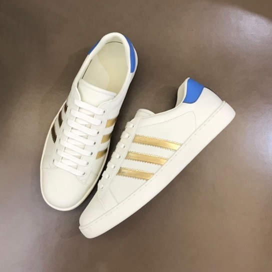 グッチユニセックスホワイトスニーカーu555