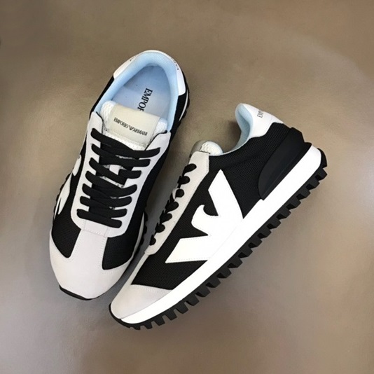 アルマーニメンズクラシックブラックスニーカーr14