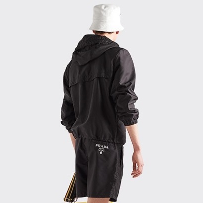 プラダメンズモダンブラックショートパンツr407