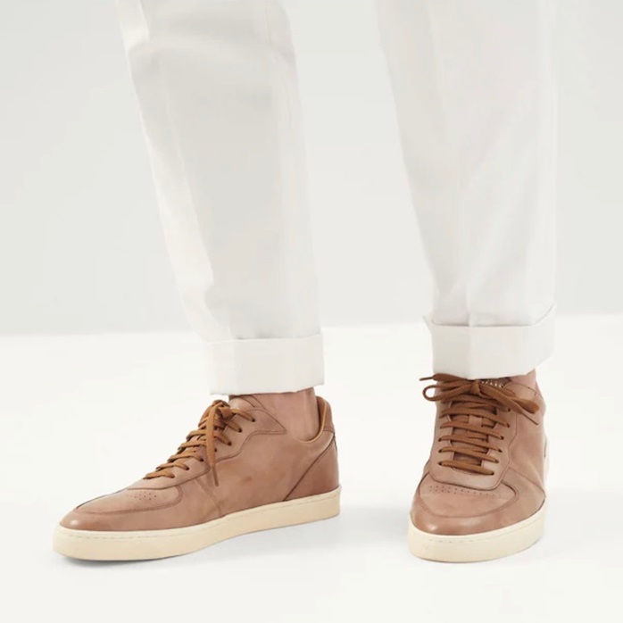 ブルネロクチネリメンズブラウンスニーカーu56