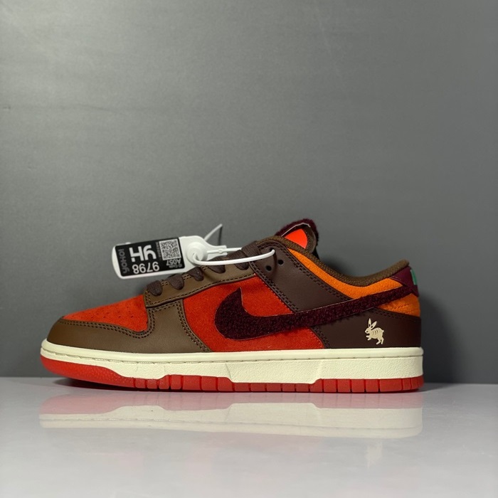 ナイキユニセックスオレンジスニーカーk157