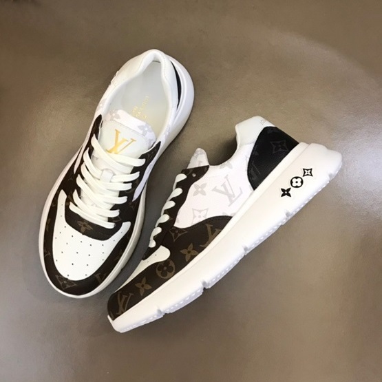 ルイヴィトンメンズブラウンスニーカーv793