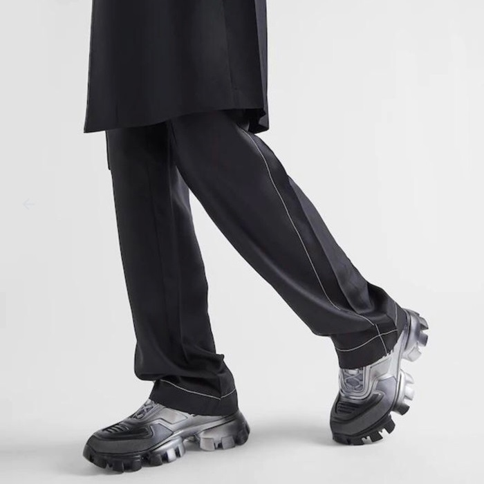 プラダメンズブラックスニーカーr414