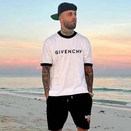 ジバンシィメンズクルーネックホワイト半袖Tシャツi236