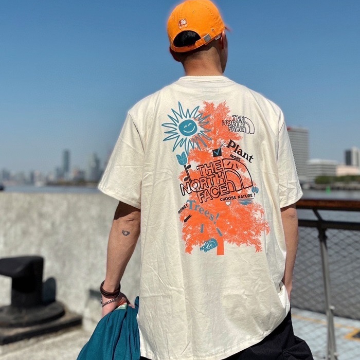 ザノースフェイスメンズホワイトクルーネック半袖Tシャツr308