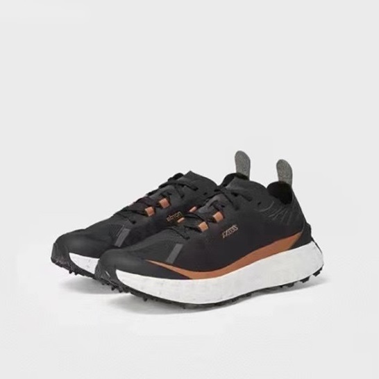 エルメネジルドゼニアメンズブラックスニーカーe82