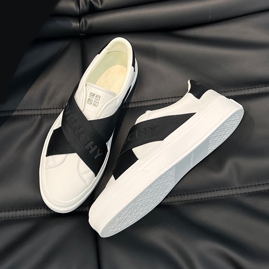 ジバンシィメンズブラックスニーカーi248