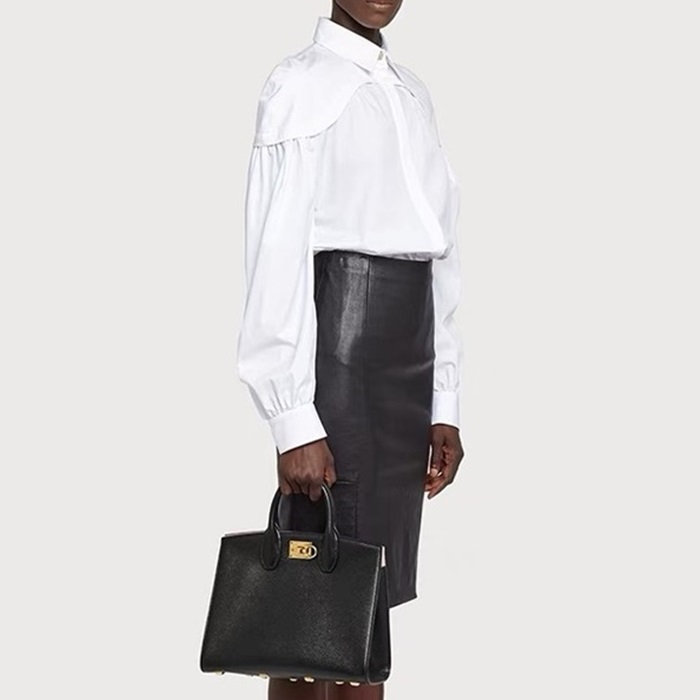 サルヴァトーレフェラガモレディースボックスバッグf43