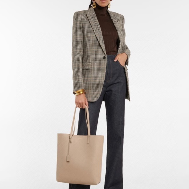 サンローランレディースベージュショッパーバッグl800