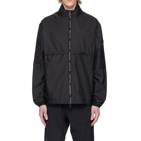 モンクレールメンズブラックジャケットo128