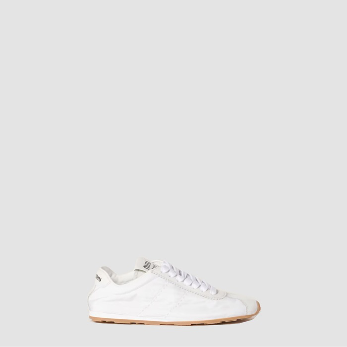 ミュウミュウレディーススエードプルームスニーカーu301