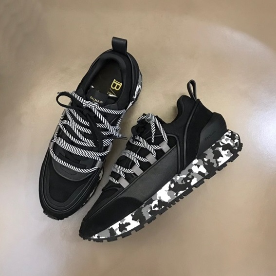 バルマンメンズトレンディブラックスニーカーm220