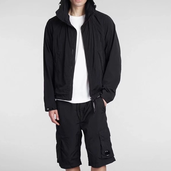 シーピーカンパニーメンズブラックショートパンツp05