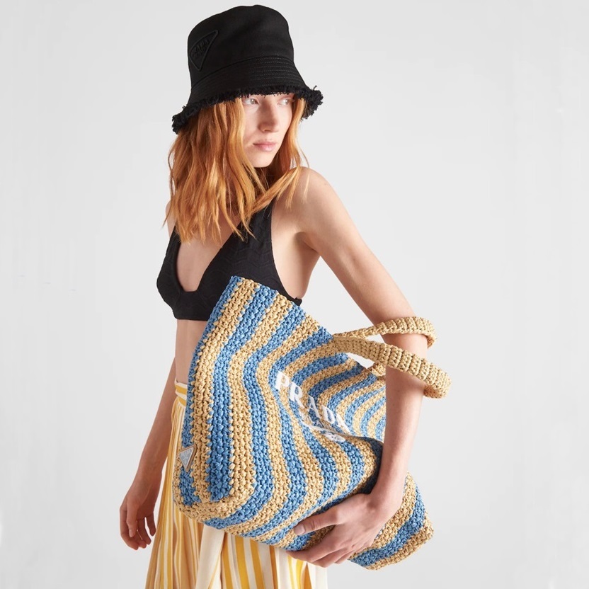 プラダレディースブルートートバッグr531