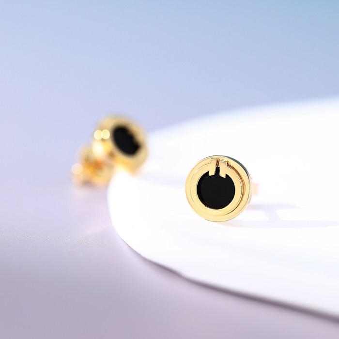 ティファニーレディースブラックピアスc95