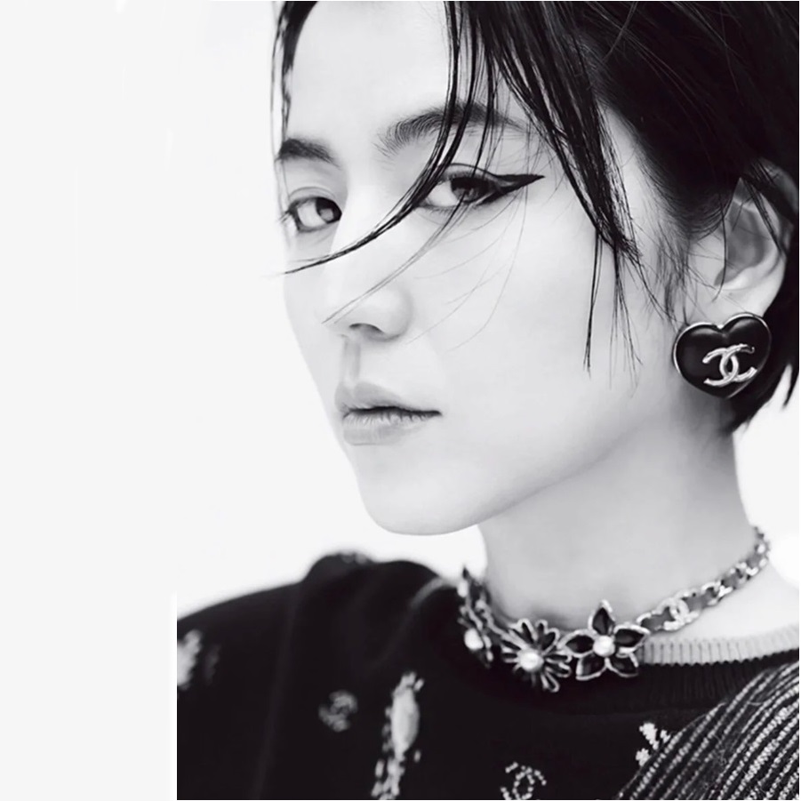 シャネルレディースブラックピアスc125