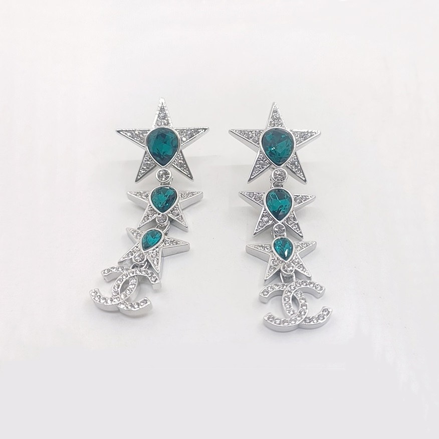 シャネルレディースホワイトゴールドピアスc132