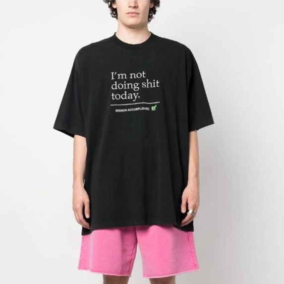 ヴェトモンユニセックストレンディブラック半袖Tシャツt361