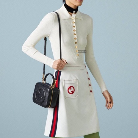 グッチレディースブラックショルダーバッグu760