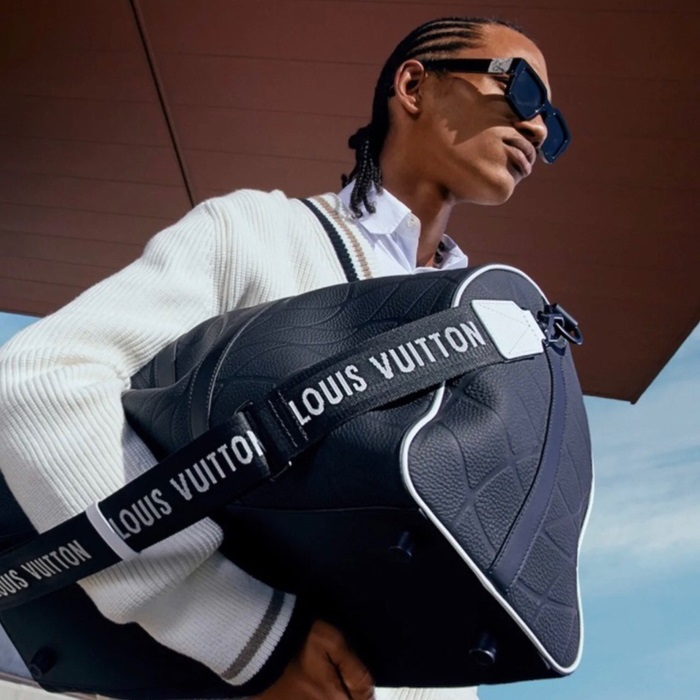 ルイヴィトンメンズブラックキープオールv1351