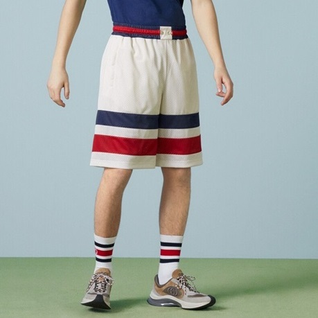 グッチメンズカジュアルホワイトショートパンツu764