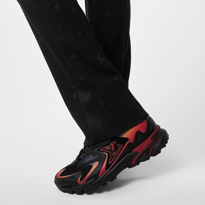 ルイヴィトンメンズブラックスニーカーv1464