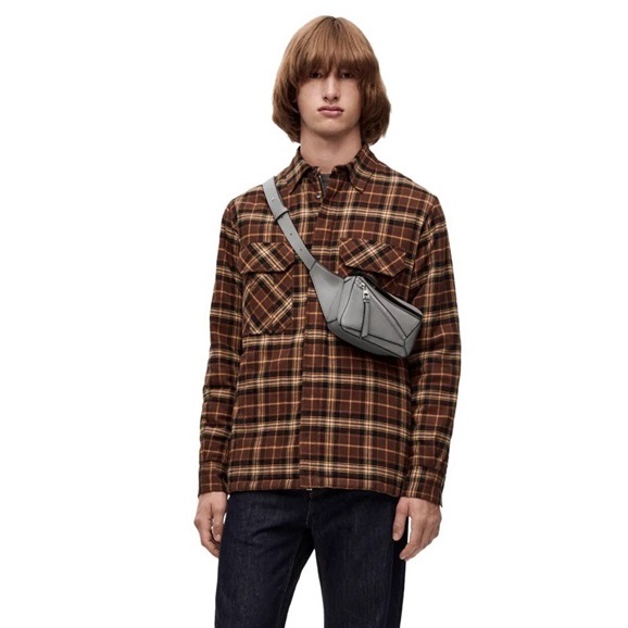 ロエベメンズグレークロスバッグe746