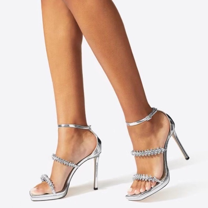 ジミーチューレディースシルバーサンダルi24