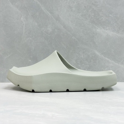 ジョーダンユニセックスグレースリッパr03