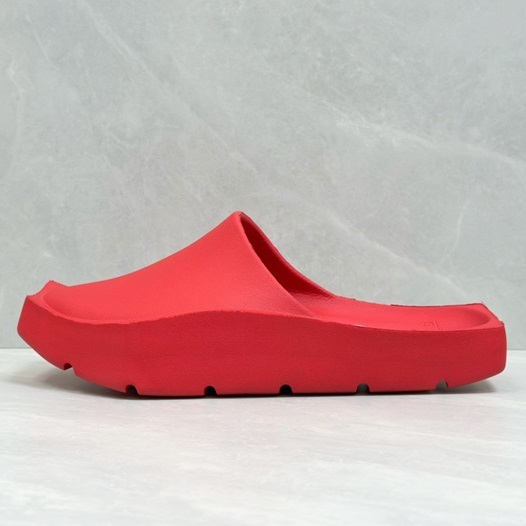 ジョーダンユニセックスレッドスリッパr04