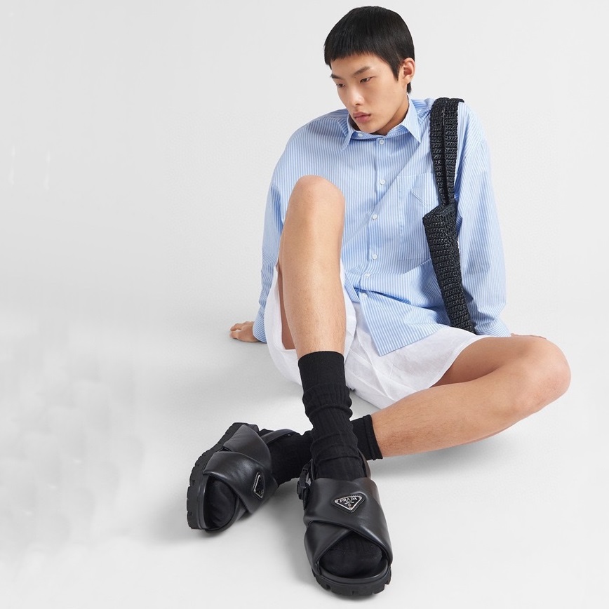 プラダメンズブラックサンダルr623