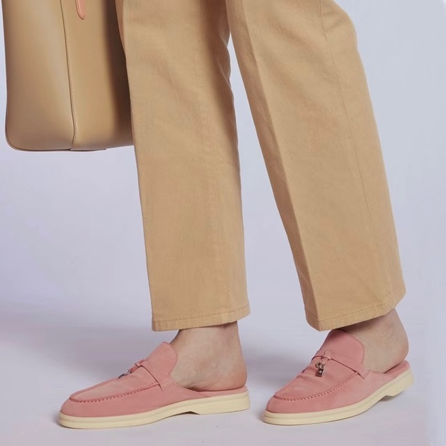 ロロピアーナレディースバーガンディブローファーp18