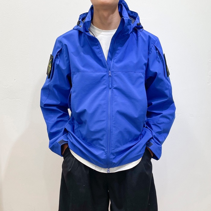 ストーンアイランドメンズカジュアルブルージャケットt86