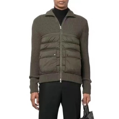 モンクレールメンズカーキダウンジャケットo164