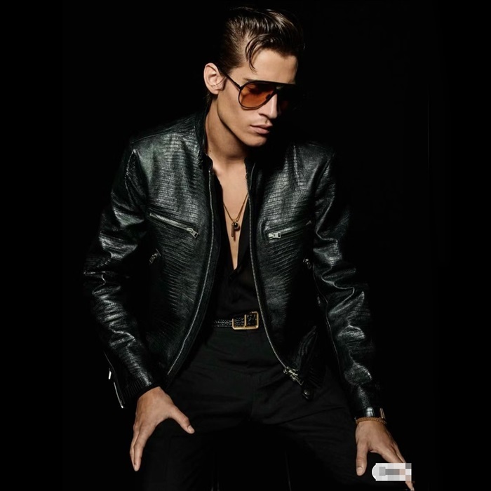 トムフォードメンズブラックレザージャケットf65