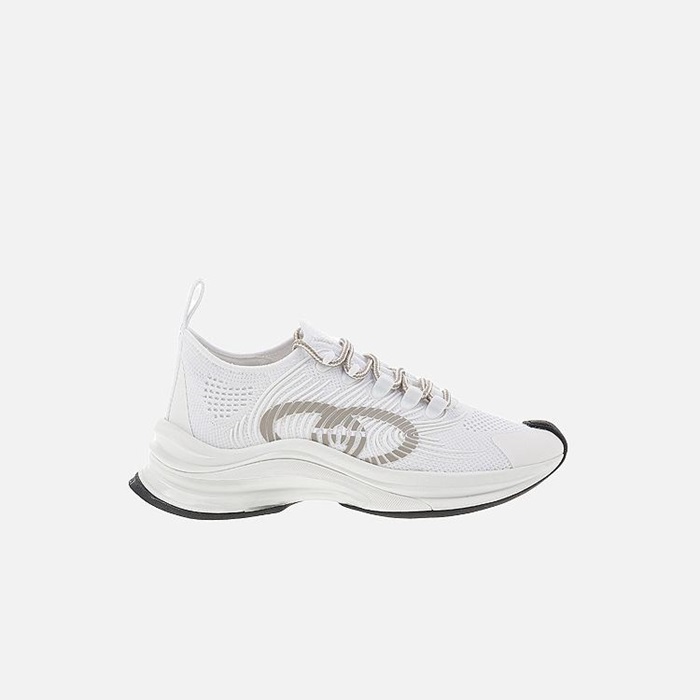 グッチユニセックスホワイトランスニーカーu992