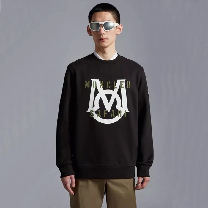 モンクレールメンズブラッククルーネック長袖Tシャツo194