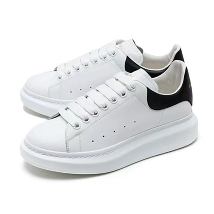 アレクサンダーマックイーンユニセックスオーバーソールスニーカーq18