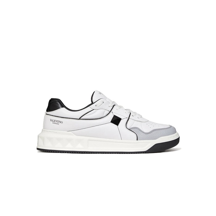 ヴァレンティノユニセックスホワイト/ブラックスニーカーa436
