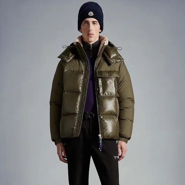 モンクレールメンズグリーンパディングo179