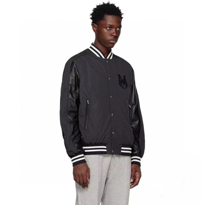 モンクレールメンズブラックジャケットo186