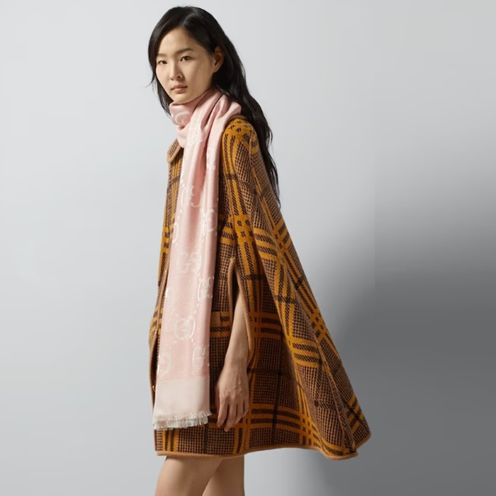 グッチレディースピンクマフラーu1082