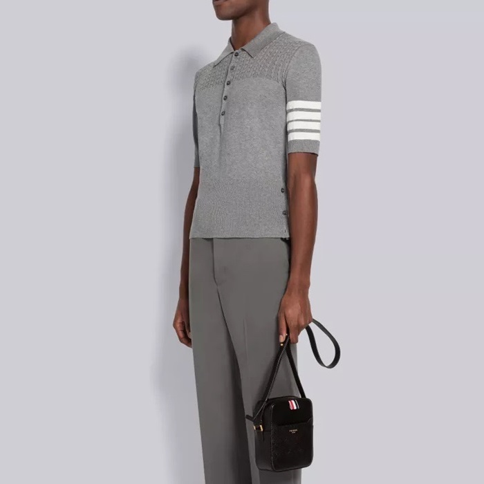 トムブラウンメンズブラックカメラバッグh110