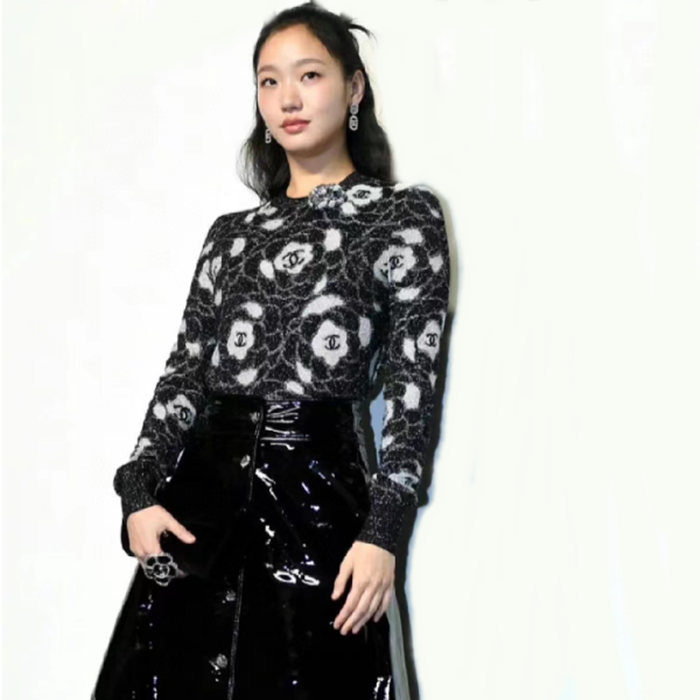 シャネルレディースグレークルーネックセーターh572