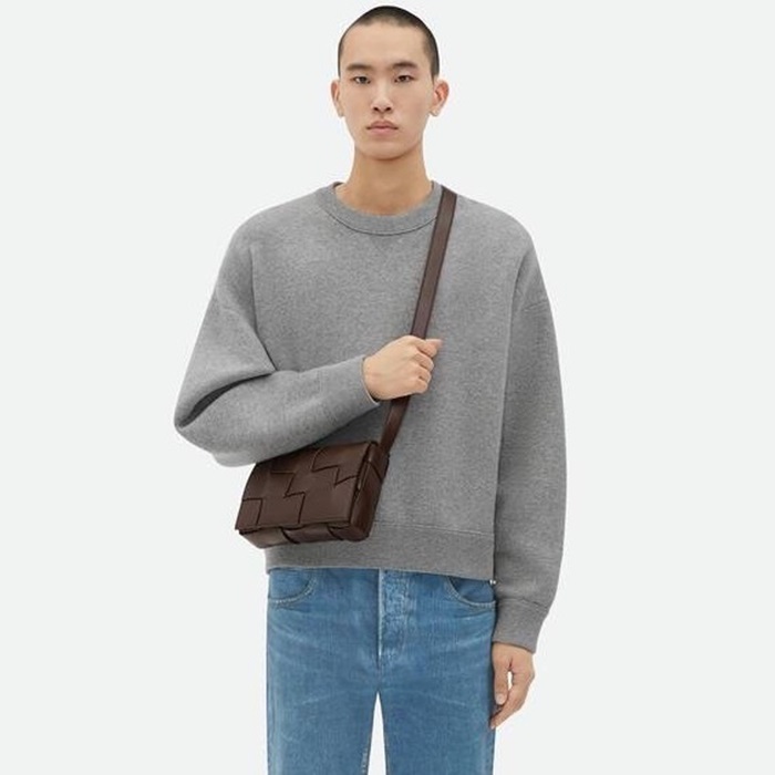 ボッテガヴェネタメンズチョコカセットバッグv237