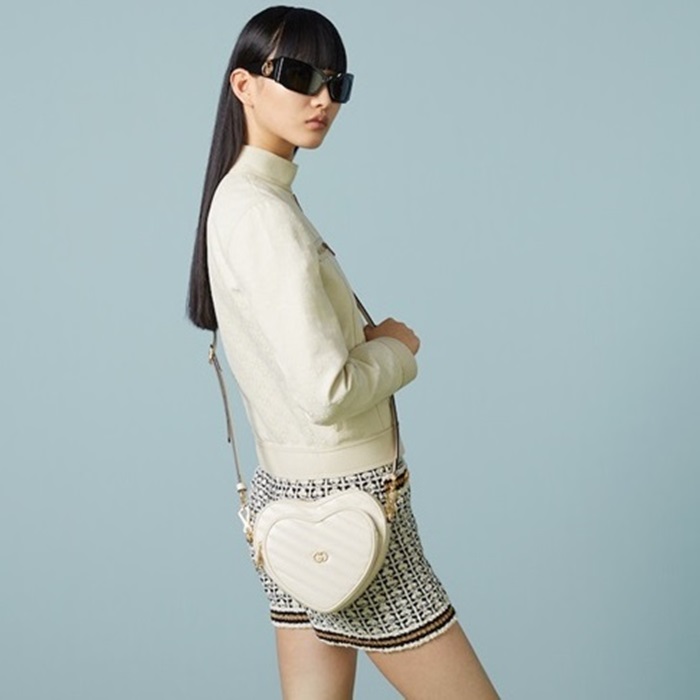 グッチレディースホワイトハートバッグu1099